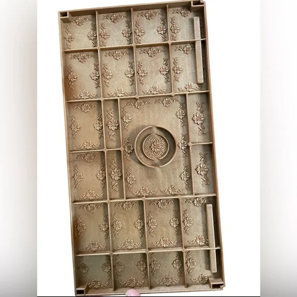 Calico Critters Red Roof Tower Home Dollhouse Elevator Epoch Sylvania Families - Picture 9 of 12